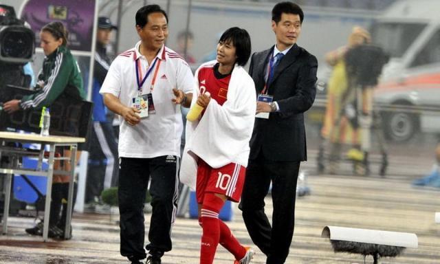 世界杯比赛直播平台-【观察】李霄鹏挂帅国足,迟到11年的“约会”