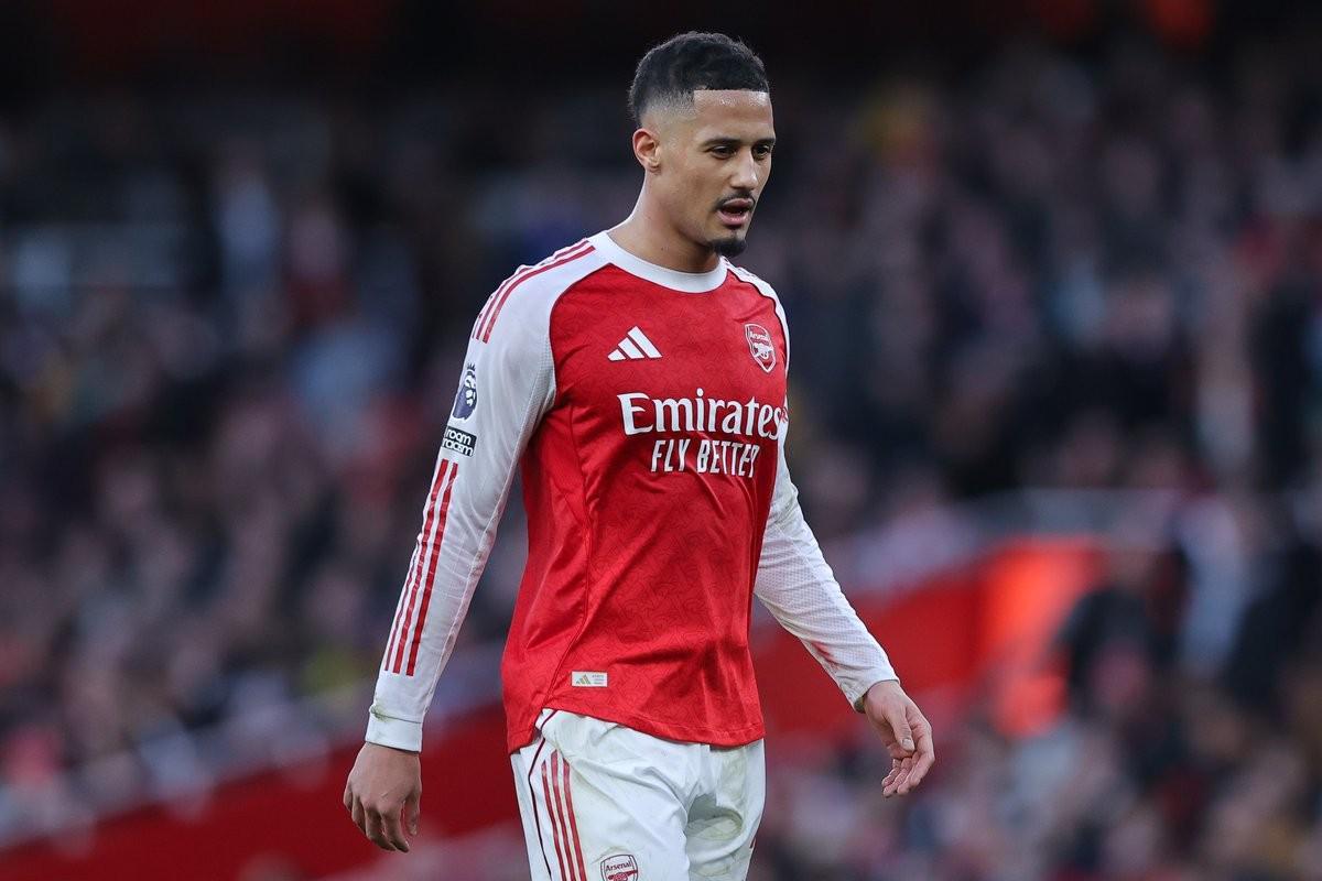 世界杯比赛直播平台-记者:萨利巴因轻微脚踝扭伤缺阵,只是出于预防考虑